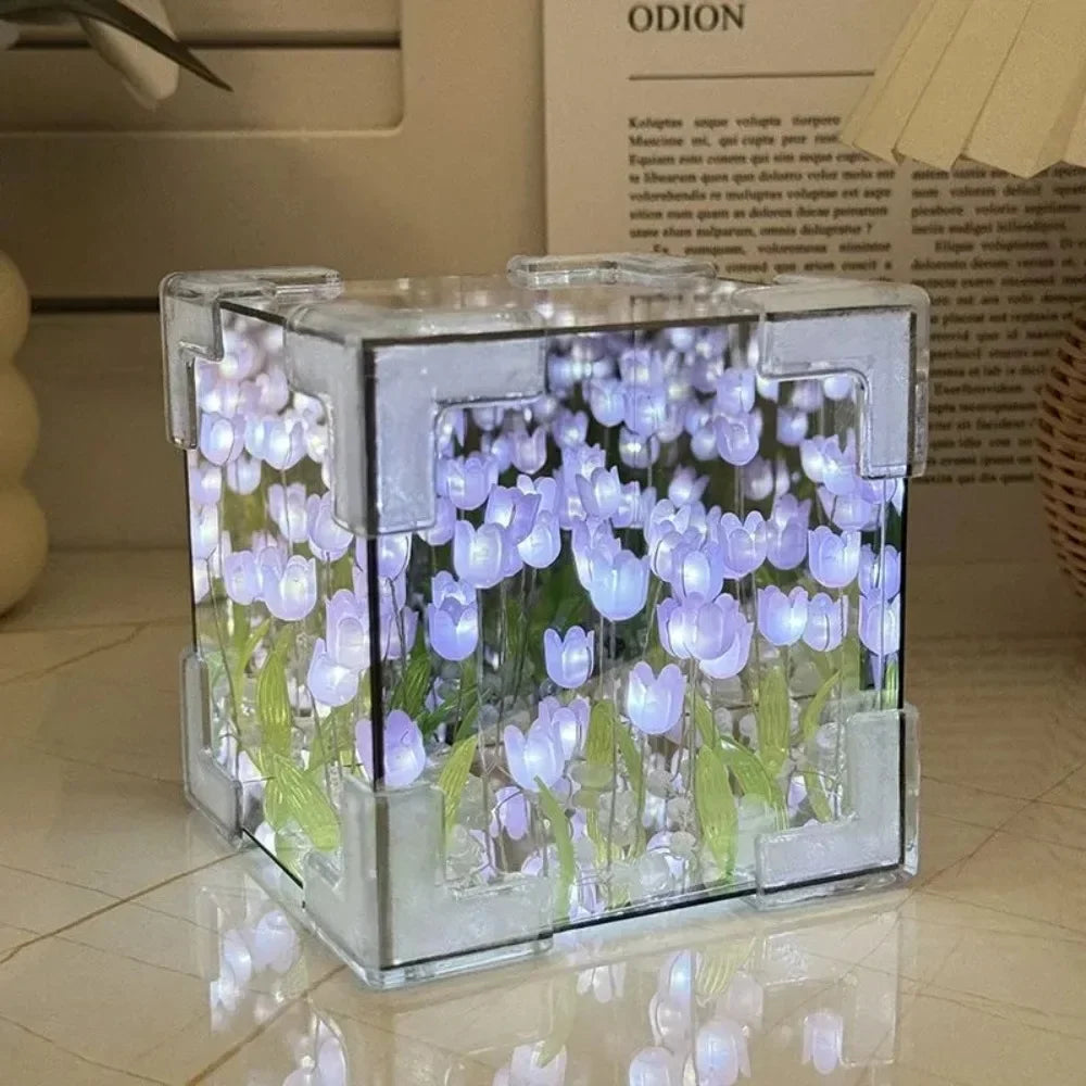 Infinity Cube Tulip Lamp®️